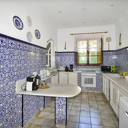 Luxury For 16 People With Seaview, Pool And Bbq Villa *